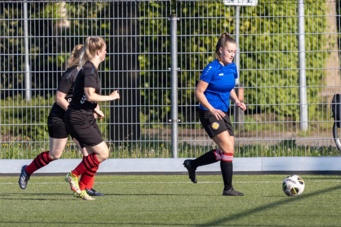 EKC VR1 - uit bij Achilles